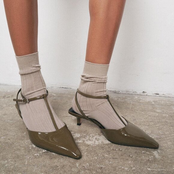 Zara Women's Olive Green Kitten Heel Slingback Shoes NWT Size 7.5 Chic Trendy - Picture 1 of 10